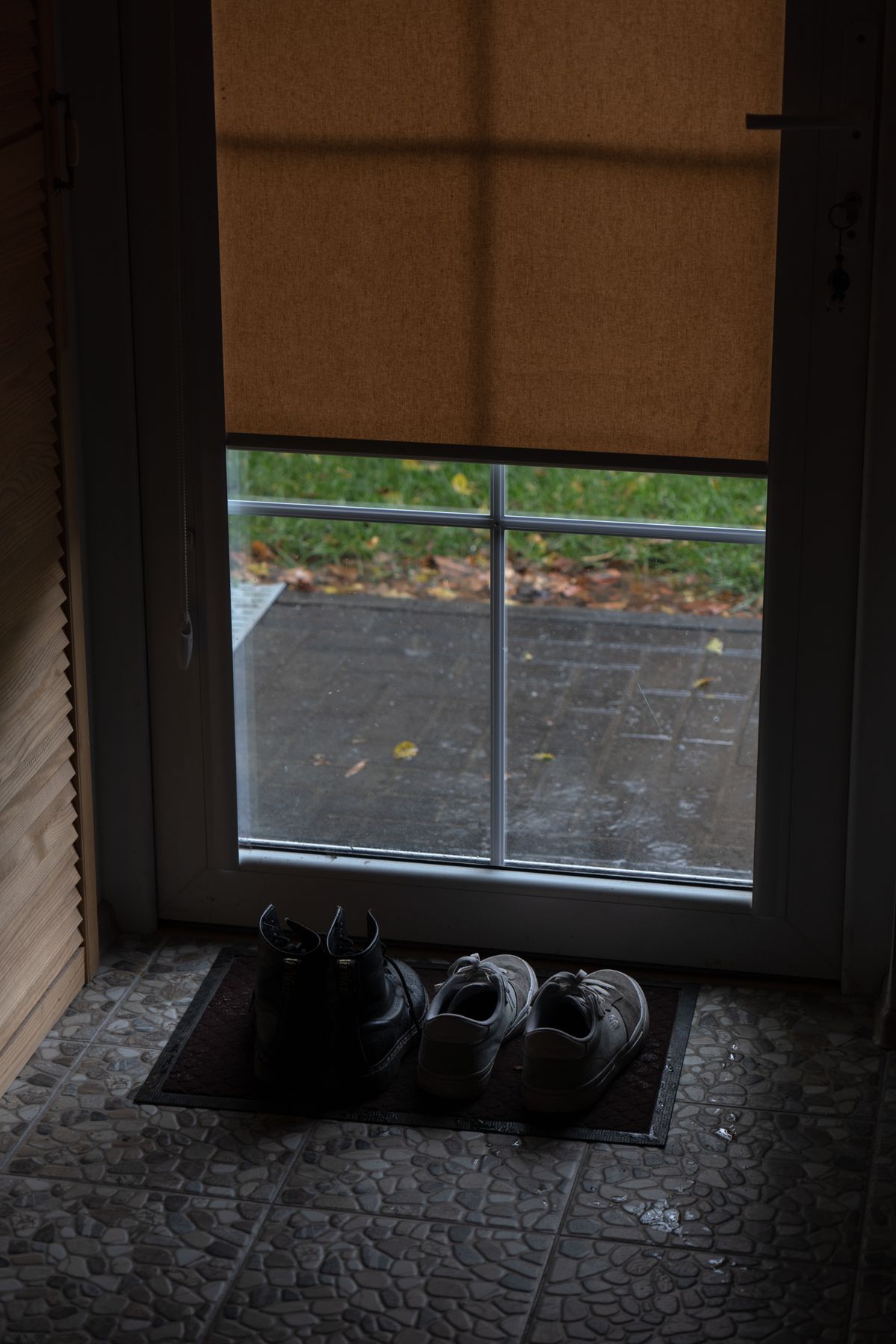 Indoor foot mat at doorway